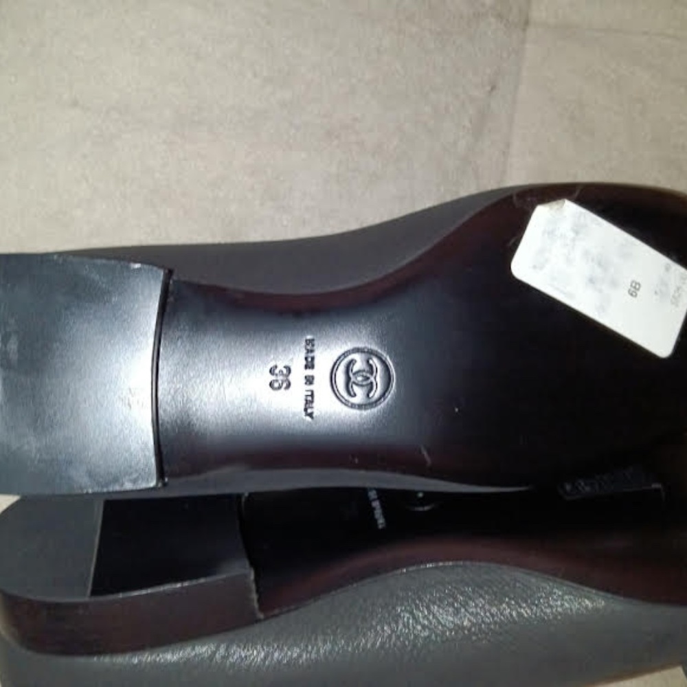 CHANEL BUFFALO GLITTER STAR BALLERINA FLATS - Picture 2 of 10